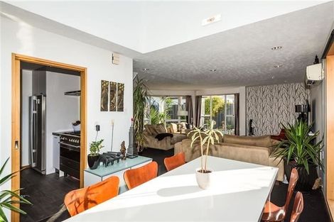 Photo of property in 1a Dulles Place, Papanui, Christchurch, 8053