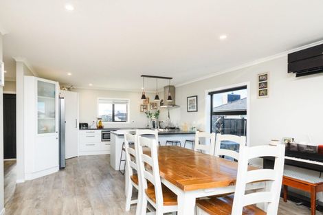 Photo of property in 21 George Street, Bulls, 4818