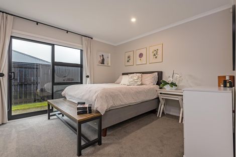 Photo of property in 1 Serenity Crescent, Kelvin Grove, Palmerston North, 4414