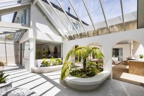 Photo of property in 93 Carlton Mill Road, Merivale, Christchurch, 8014