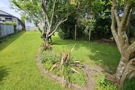 Photo of property in 24 Dorset Avenue, Westown, New Plymouth, 4310