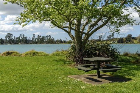 Photo of property in 2 Lindoch Avenue, Te Puna, Tauranga, 3174