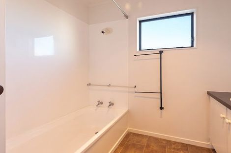 Photo of property in 8a Kingsley Place, Mount Maunganui, 3116