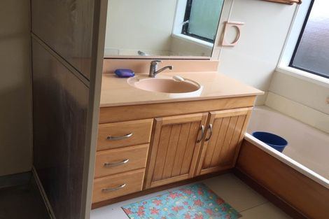 Photo of property in 7 Meadowland Drive, Somerville, Auckland, 2014