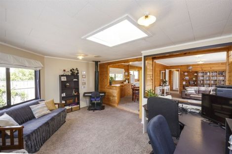 Photo of property in 14 College Street, Awapuni, Palmerston North, 4412