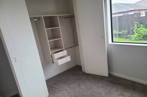 Photo of property in 16 Lumber Rise, Swanson, Auckland, 0614