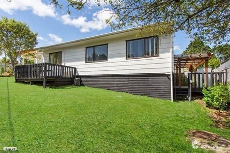 Photo of property in 2/134 Spinella Drive, Bayview, Auckland, 0629