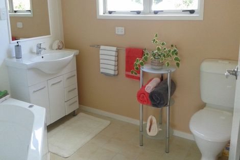 Photo of property in 46 Grey Street, Woodville, 4920