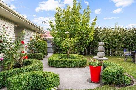 Photo of property in 24 Pembroke Street, Avondale, Christchurch, 8061