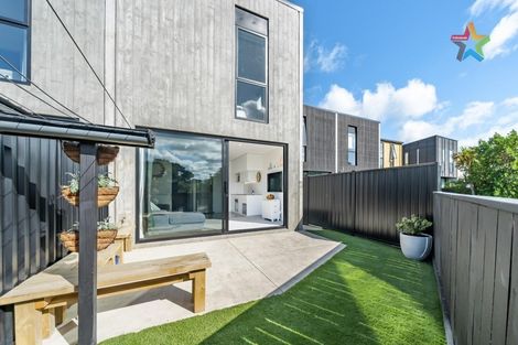 Photo of property in 25 Te Ara O Paetutu, Petone, Lower Hutt, 5012