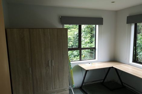 Photo of property in 136 West Harbour Drive, West Harbour, Auckland, 0618