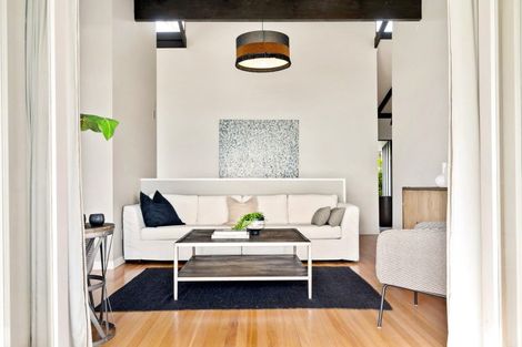 Photo of property in 66a Cliff Road, Torbay, Auckland, 0630