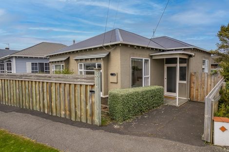 Photo of property in 5 Hargest Crescent, Saint Kilda, Dunedin, 9012