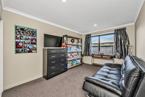 Photo of property in 13 Cressy Place, Darfield, 7510