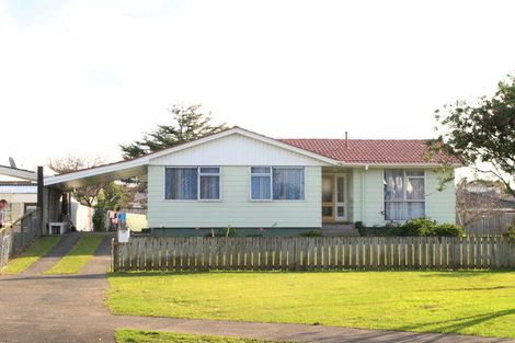 Photo of property in 28 Chelburn Crescent, Mangere East, Auckland, 2024