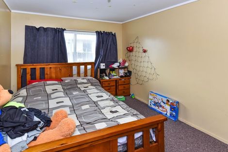 Photo of property in 1/6 Hatherley Place, Clendon Park, Auckland, 2103