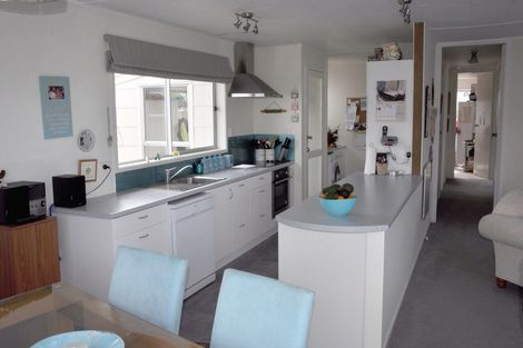 Photo of property in 21 Snells Beach Road, Snells Beach, 0920