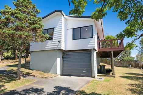 Photo of property in 7 Camilla Grove, Totara Vale, Auckland, 0629
