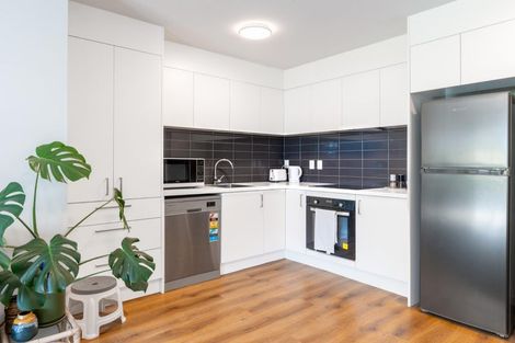 Photo of property in Amuri Park Apartments, 4/280 Bealey Avenue, Christchurch Central, Christchurch, 8013