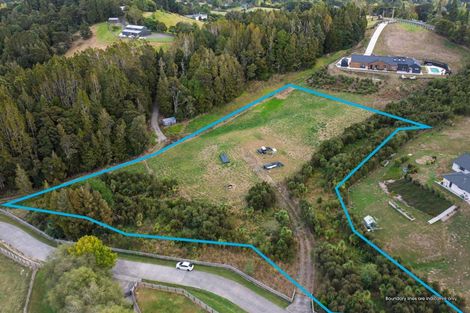 Photo of property in 16 Waymau Lane, Coatesville, 0792