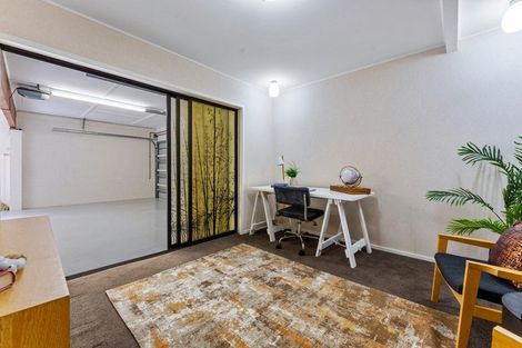 Photo of property in 24 Majesty Place, Half Moon Bay, Auckland, 2012