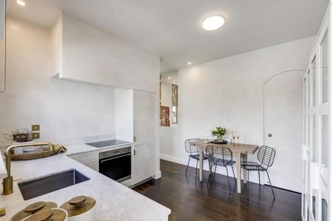 Photo of property in 541c Marine Parade, Napier South, Napier, 4110