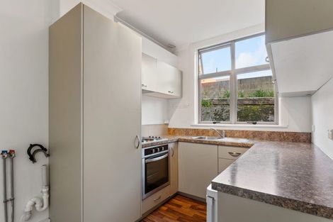 Photo of property in 15 Wellington Street, Picton, 7220