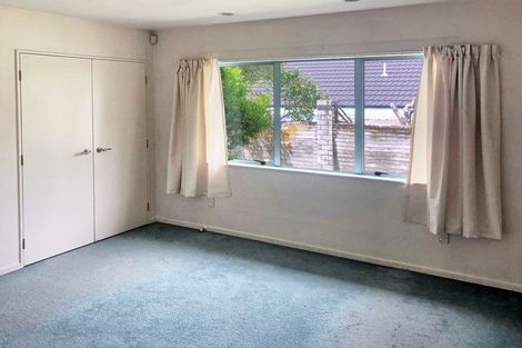 Photo of property in 3 Khaleel Place, Henderson, Auckland, 0612