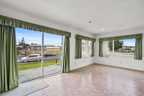 Photo of property in 25 Addington Avenue, Manurewa, Auckland, 2102