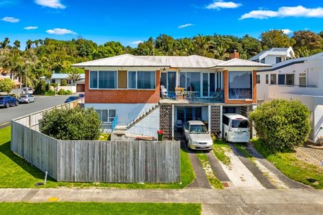 Photo of property in 57 The Esplanade, Eastern Beach, Auckland, 2012