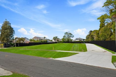 Photo of property in 11 Oscar Road, Greenhithe, Auckland, 0632