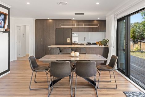 Photo of property in 21 Coralie Place, Lansdowne, Masterton, 5810