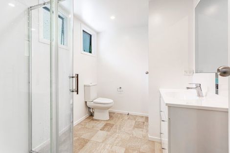 Photo of property in 15 Jelas Road, Red Beach, 0932