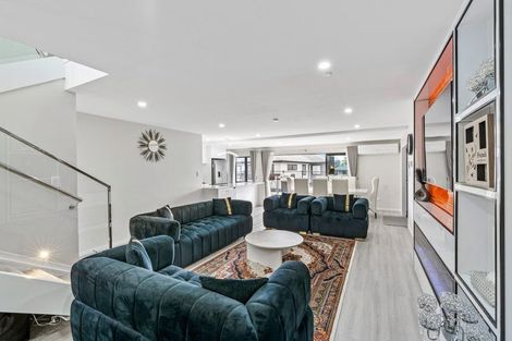 Photo of property in 4 Tawapou Close, Massey, Auckland, 0614