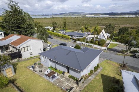 Photo of property in 10 Arawa Place, Onerahi, Whangarei, 0110