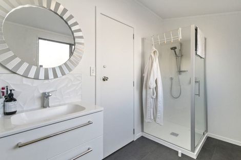 Photo of property in 403 Harbour View Road, Whangamata, 3620