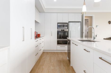 Photo of property in 3 Kaiaho Close, Aotea, Porirua, 5024