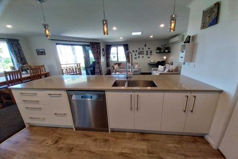 Photo of property in 10 Sophora Place, Papamoa Beach, Papamoa, 3118