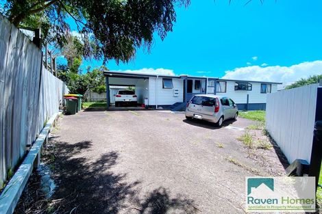 Photo of property in 1/14 Gleneagles Grove, Wattle Downs, Auckland, 2103