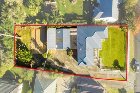 Photo of property in 32 Captain Scott Road, Glen Eden, Auckland, 0602