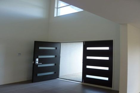 Photo of property in 10 Catlins Place, Fairview Heights, Auckland, 0632