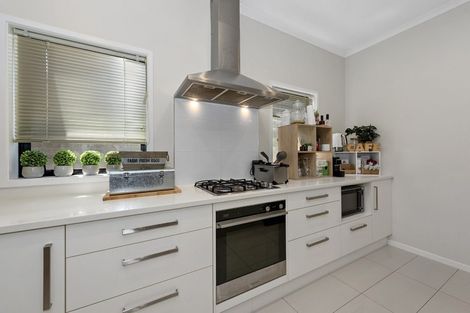 Photo of property in 56 Featherstone Drive, Flagstaff, Hamilton, 3210