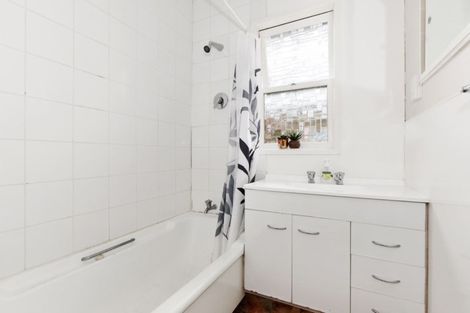 Photo of property in 49 Russell Road, Kensington, Whangarei, 0112