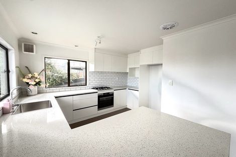 Photo of property in 1/13 Gwenand Place, Botany Downs, Auckland, 2010