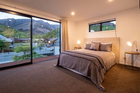 Photo of property in 26 Flynn Lane, Arrowtown, 9302