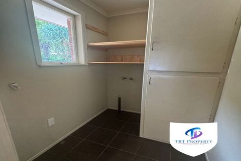 Photo of property in 14 Portadown Avenue, Pakuranga Heights, Auckland, 2010