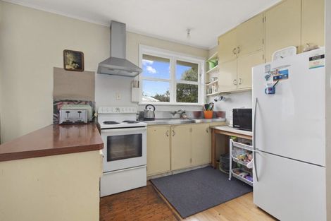 Photo of property in 35 Toru Road, Paraparaumu Beach, Paraparaumu, 5032