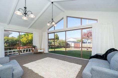 Photo of property in 24 Forest Lake Road, Forest Lake, Hamilton, 3200