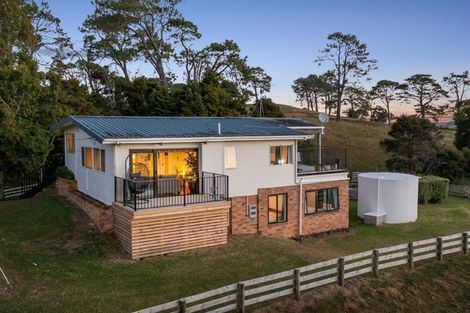 Photo of property in 896 Haruru Road, Wainui, Kaukapakapa, 0873
