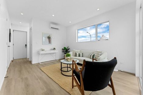 Photo of property in 16a Volante Avenue, Wattle Downs, Auckland, 2103